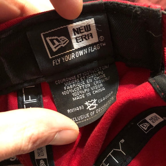 Deadpool Snake skin StrapBack - Picture 3 of 6